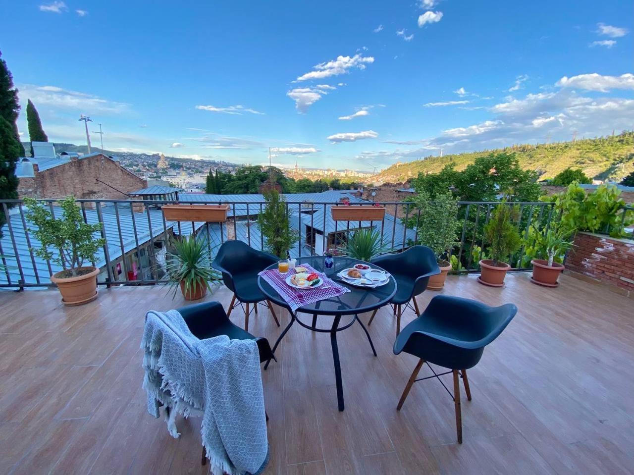 Hotel "Tbilisi Tales" In The Heart Of The Old City Eksteriør bilde